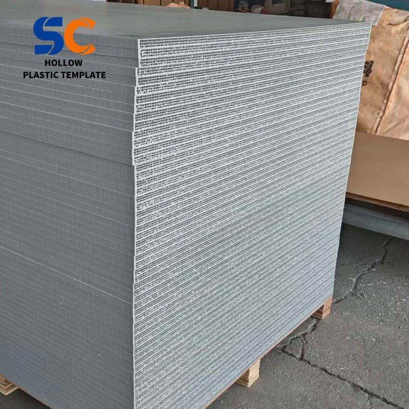 Hollow plastic formwork