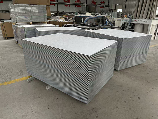 lightweight hollow plastic formwork for building